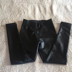 XS black fux leather leggings.